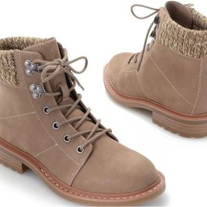 BRAND NEW WITH BOX MIA RANIE BOOTS IN TAUPE SIZE 7.5